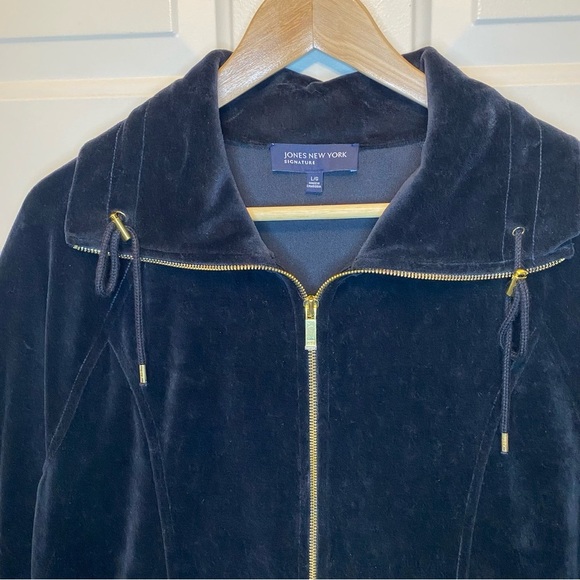 Jones New York Sz L Black Velvet Zip-Up Jacket with Gold Accents NWT - Picture 12 of 14